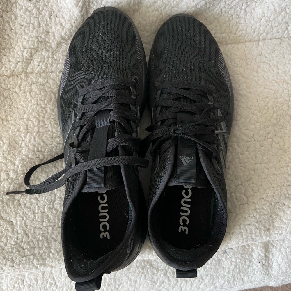 Adidas Black size 12 men’s tennis shoes